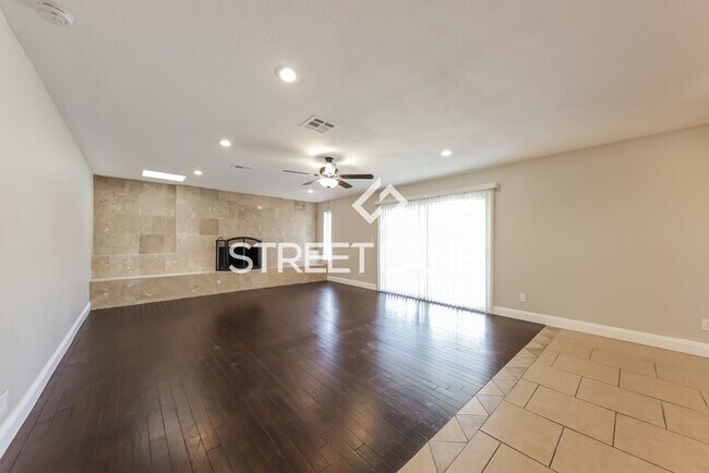 Building Photo - Charming 3 Bedroom in Phoenix!