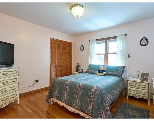 Foto del edificio - 71 Oak St