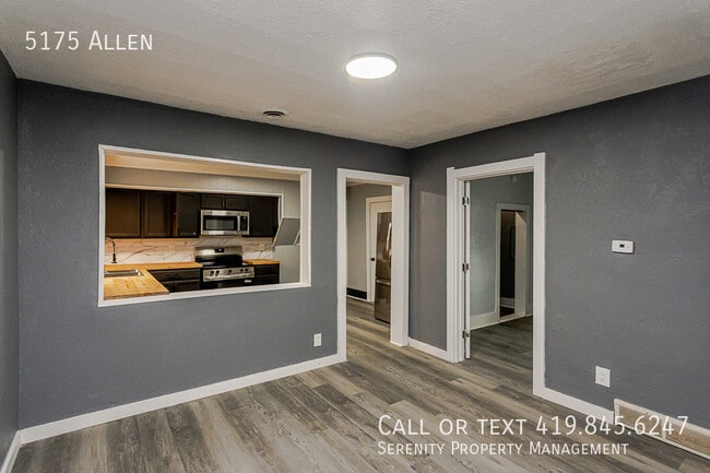 Building Photo - 5175 Allen-