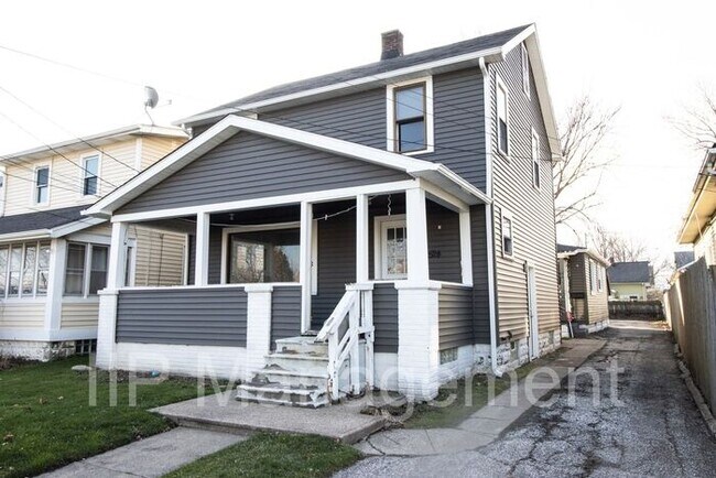 Foto del edificio - Charming 3BR 1BA Close to Lake Erie!