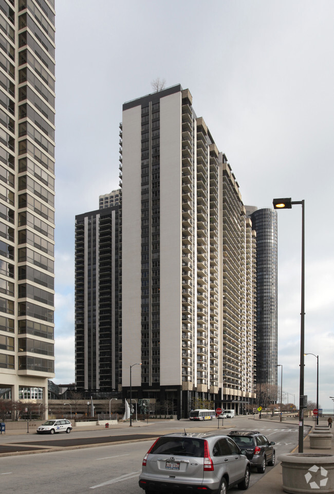 Foto del edificio - 400 E Randolph St