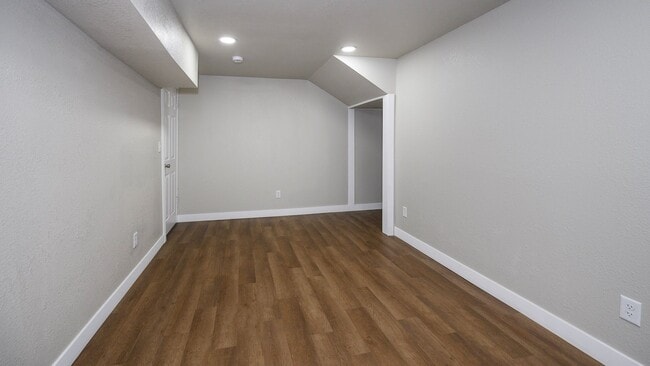 Building Photo - 804 N 16th St