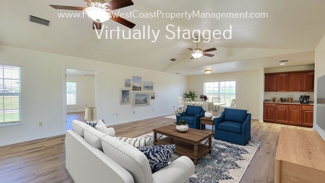 Building Photo - MYAKKA CITY COUNTRY COTTAGE! THIS UPDATED ...