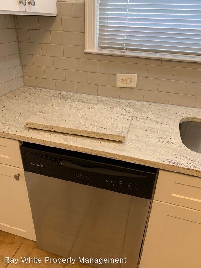 Foto del edificio - 3 br, 2 bath House - 1739 Sylvan Road