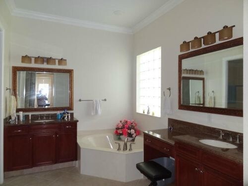 Building Photo - 9556 Cobblestone Creek Dr