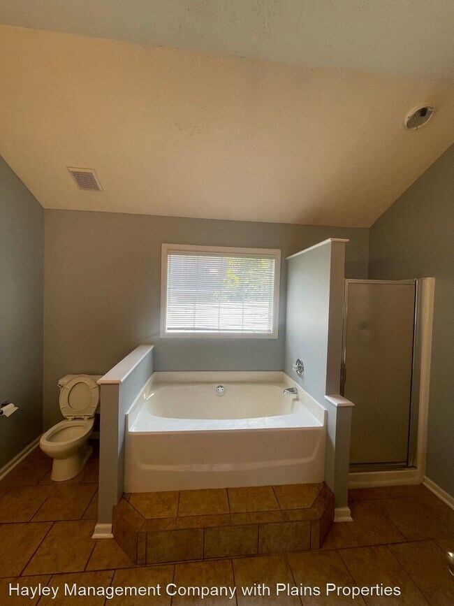 Foto del edificio - 3 br, 2.5 bath House - 1053 Birch Cir