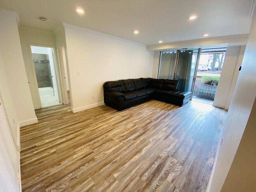 456 River Rd Unit D, Nutley, NJ 07110 Condo for Rent in Nutley, NJ