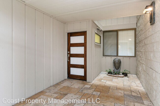 Foto del edificio - 2 br, 2 bath House - 405 Avenida Granada #104