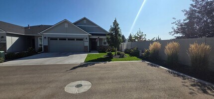 Building Photo - 4336 S Solaris Ave