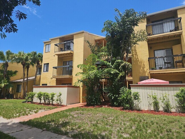 Foto del edificio - 2/2 Condo in Village Creek all REDONE!!