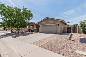Building Photo - 3777 E Vallejo Dr