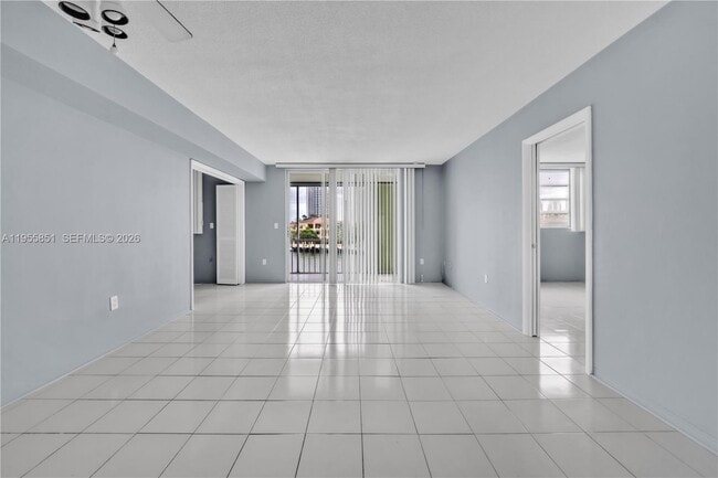 Foto del edificio - 3030 Marcos Dr