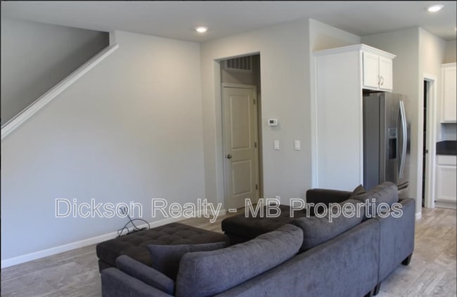 Building Photo - 770 Sarcinella Ct