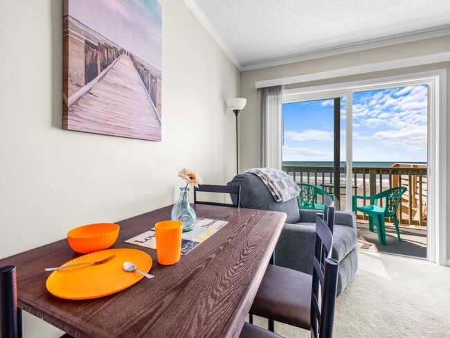 Foto del edificio - Furnished avail @ Topsail Reef Condos - OCEANFRONT