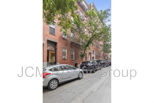 Foto del edificio - 61 W Cedar St