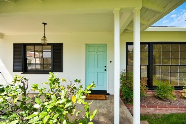 Building Photo - 6589 N Provence Rd