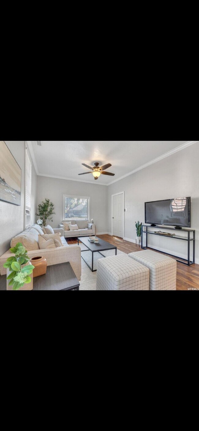 Building Photo - Contemporary 2-Bed Home with 1248 Sq. Ft. ...