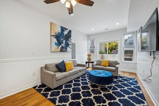 Photo - 3209 W Montgomery Ave Apartment
