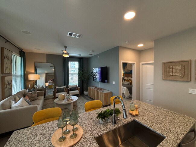 Foto del edificio - 502 Commercial Lp