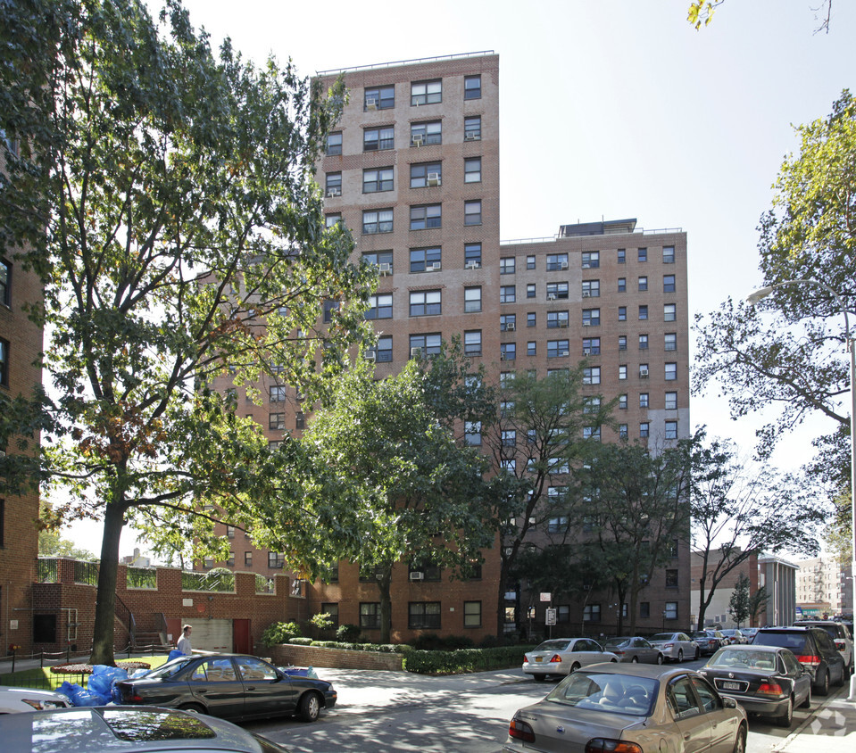 Rego Park Apartments For Rent