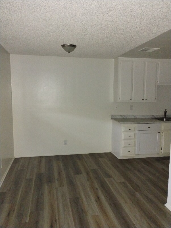 Foto del edificio - 38290 5th St E