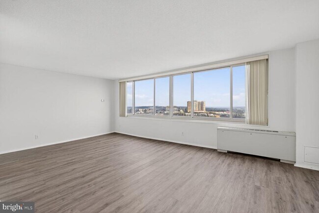 Foto del edificio - 11801 Rockville Pike