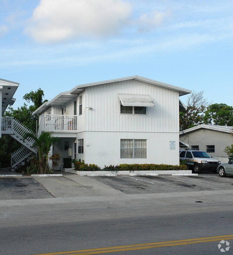 Foto del edificio - 225 Iowa Ave