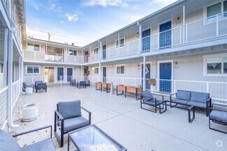 Building Photo - 4919 San Jacinto St