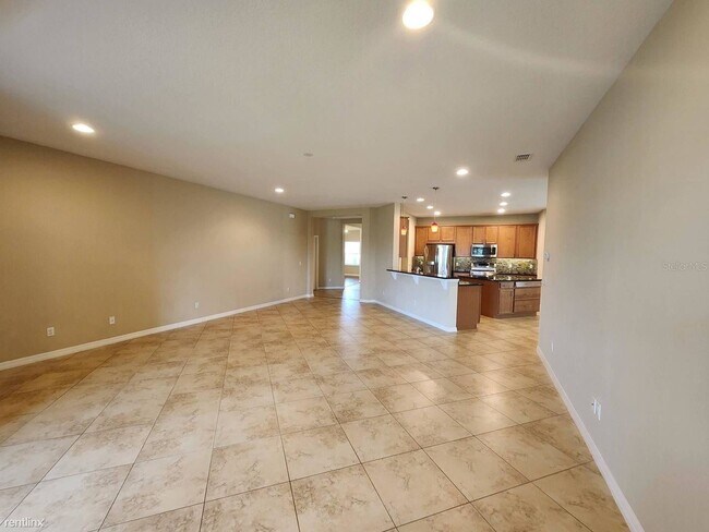 Building Photo - 4 br, 3 bath House - 5395 Bowman Dr