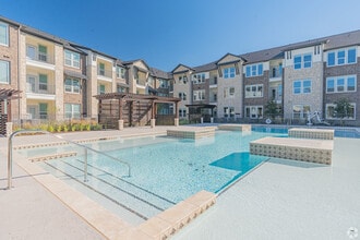 Building Photo - Royalton at Prosper