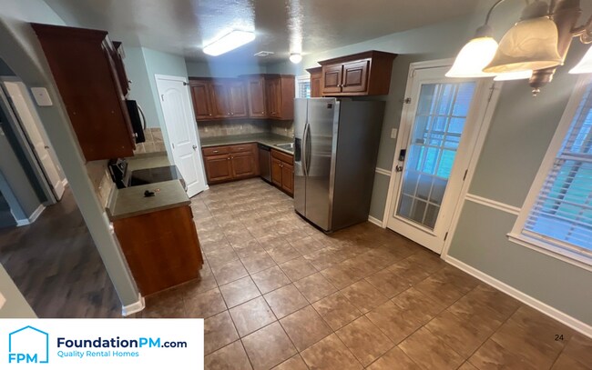 Foto del edificio - 296 Joyce Ave