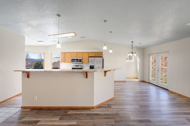 Building Photo - 106 Pinnacle Pl