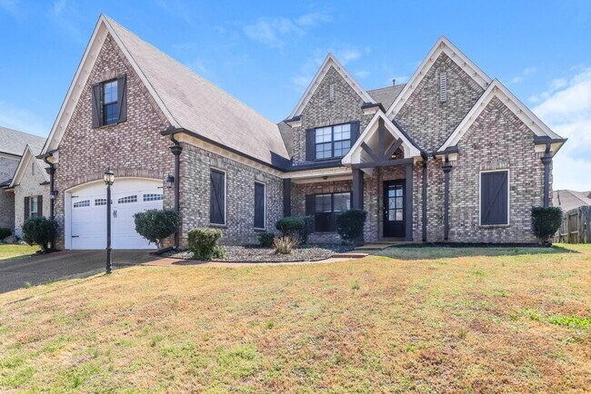 Building Photo - 30 Whispering Creek Dr