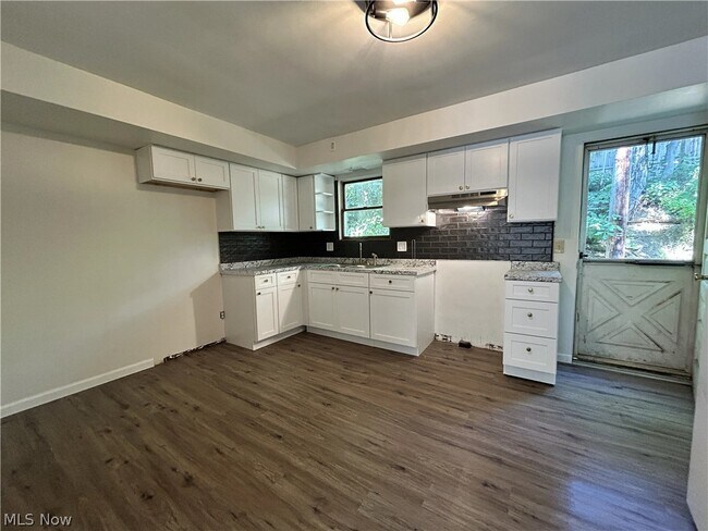 Foto del edificio - 3601 Beaumont Dr