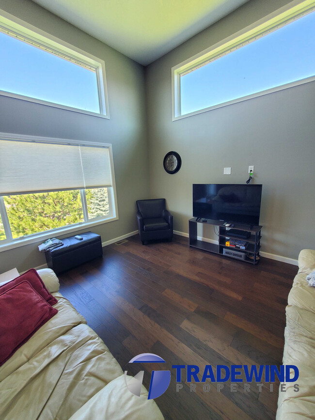 Foto del edificio - 2622 Waterfall Way NW