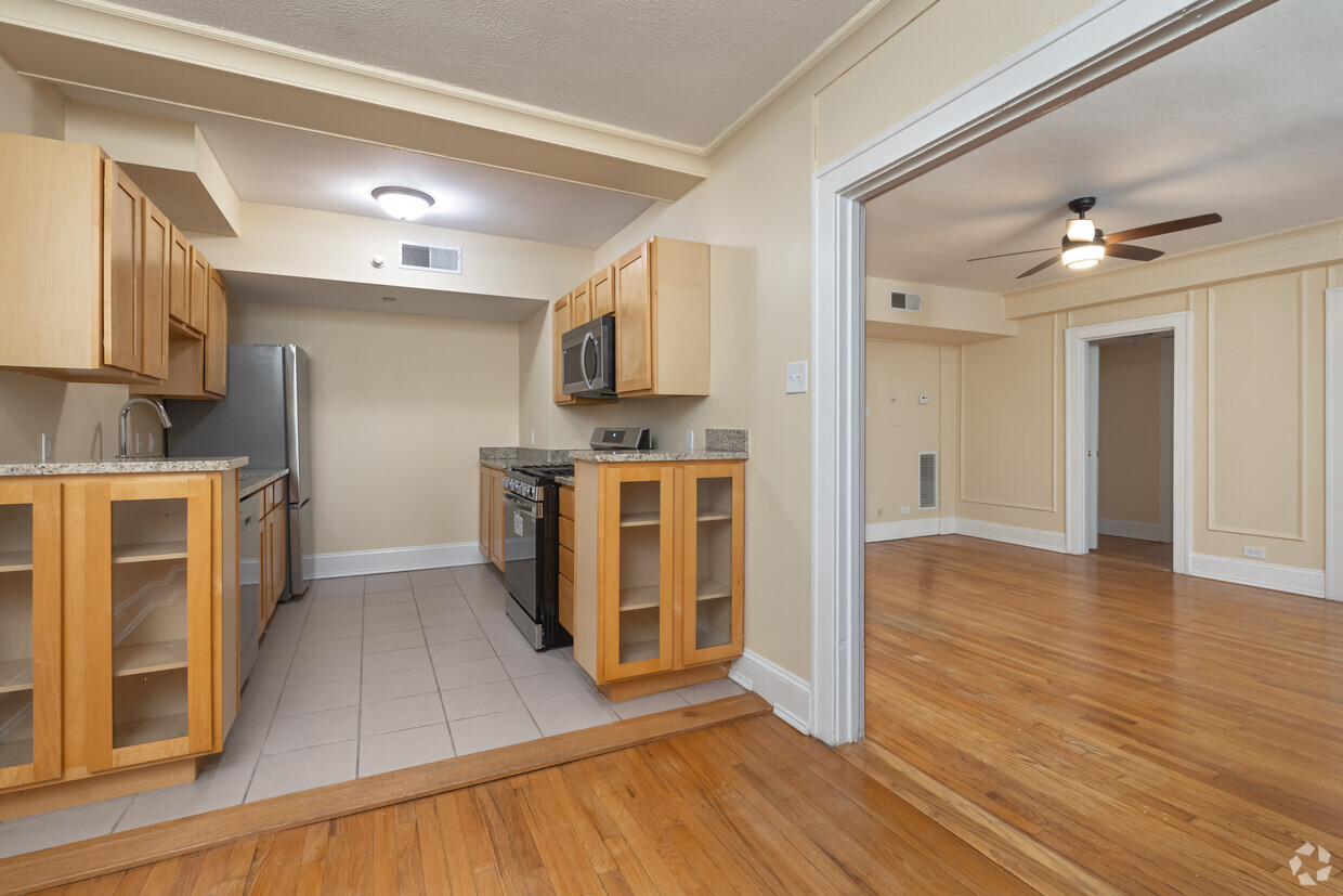 Foto principal - 4616 Lindell Blvd. (Carleton Apt)