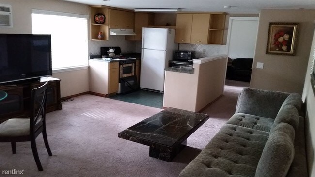 Foto del edificio - 3141 Hillview Dr N