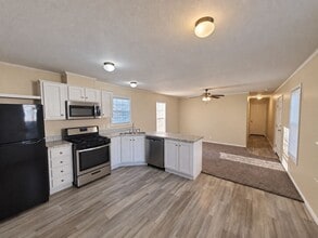 Building Photo - 20 Starling Hill Dr
