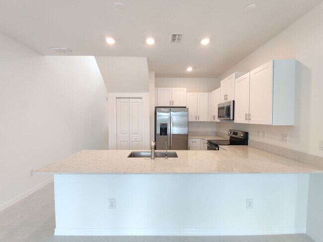 Building Photo - 32094 Powderpuff Mimosa Dr