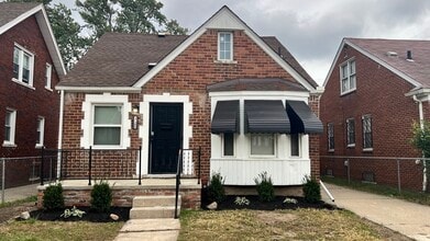 Building Photo - 17308 Pinehurst St