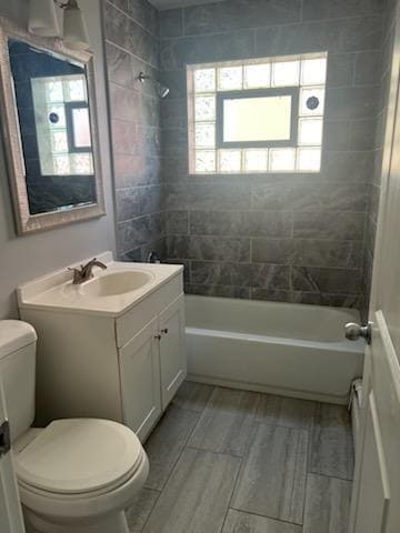 Building Photo - 8141 S Ingleside Ave