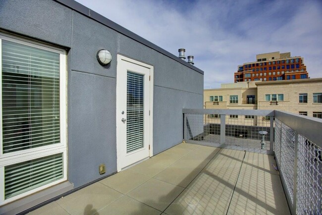 Building Photo - The Station at Riverfront Park