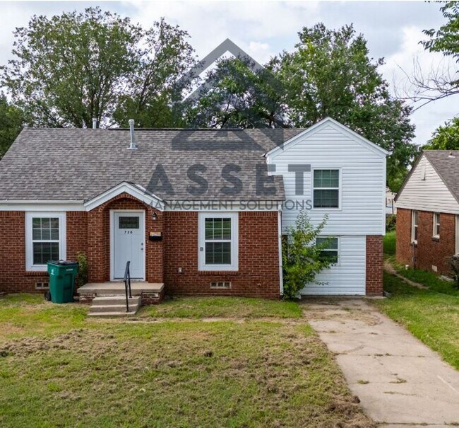 Foto del edificio - Spacious 3 Bedroom House