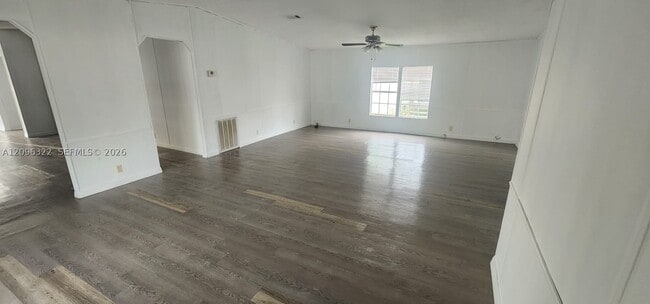 Building Photo - 35250 SW 177th Ct