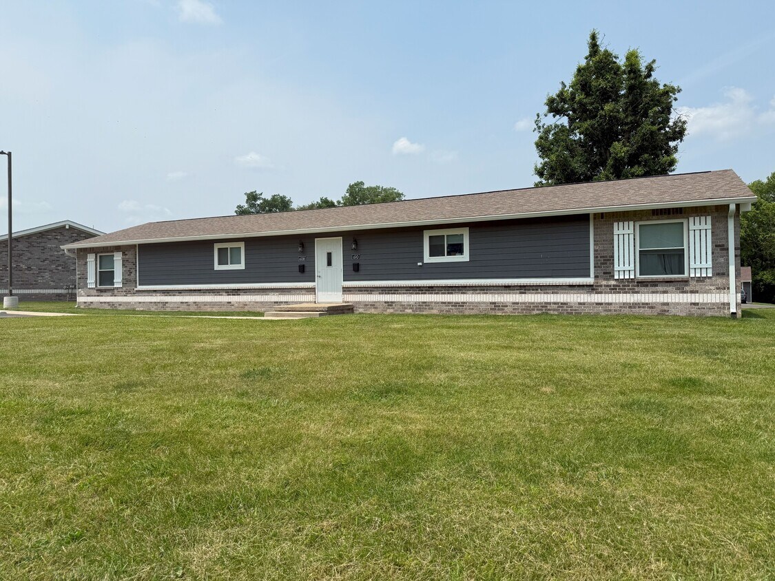 Foto principal - 610 N Arlington St