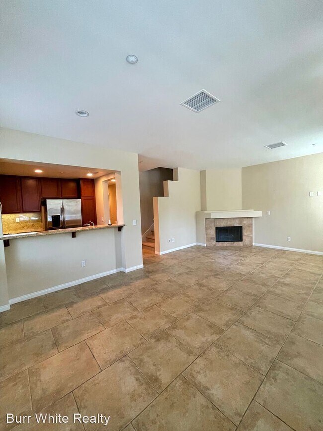Building Photo - 3 br, 2.5 bath House - 119 Coral Rose