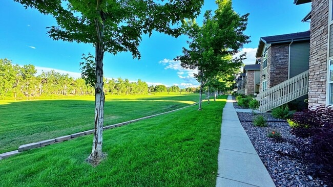 Building Photo - Fantastic Condo 2 Bed 2 Bath with Attached...
