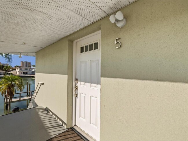 Foto del edificio - 185 Brightwater Dr