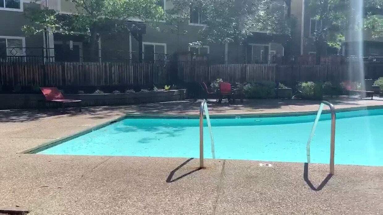 Overlook at Blue Ravine Apartments Folsom, CA