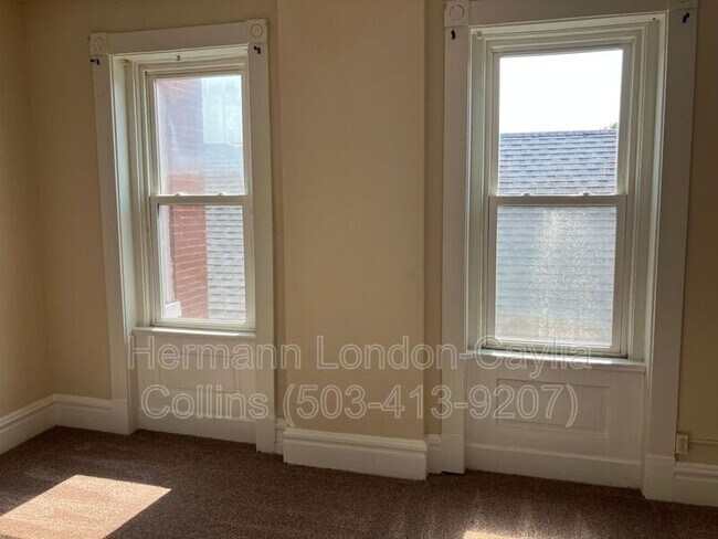 Building Photo - 4506 S Grand Blvd